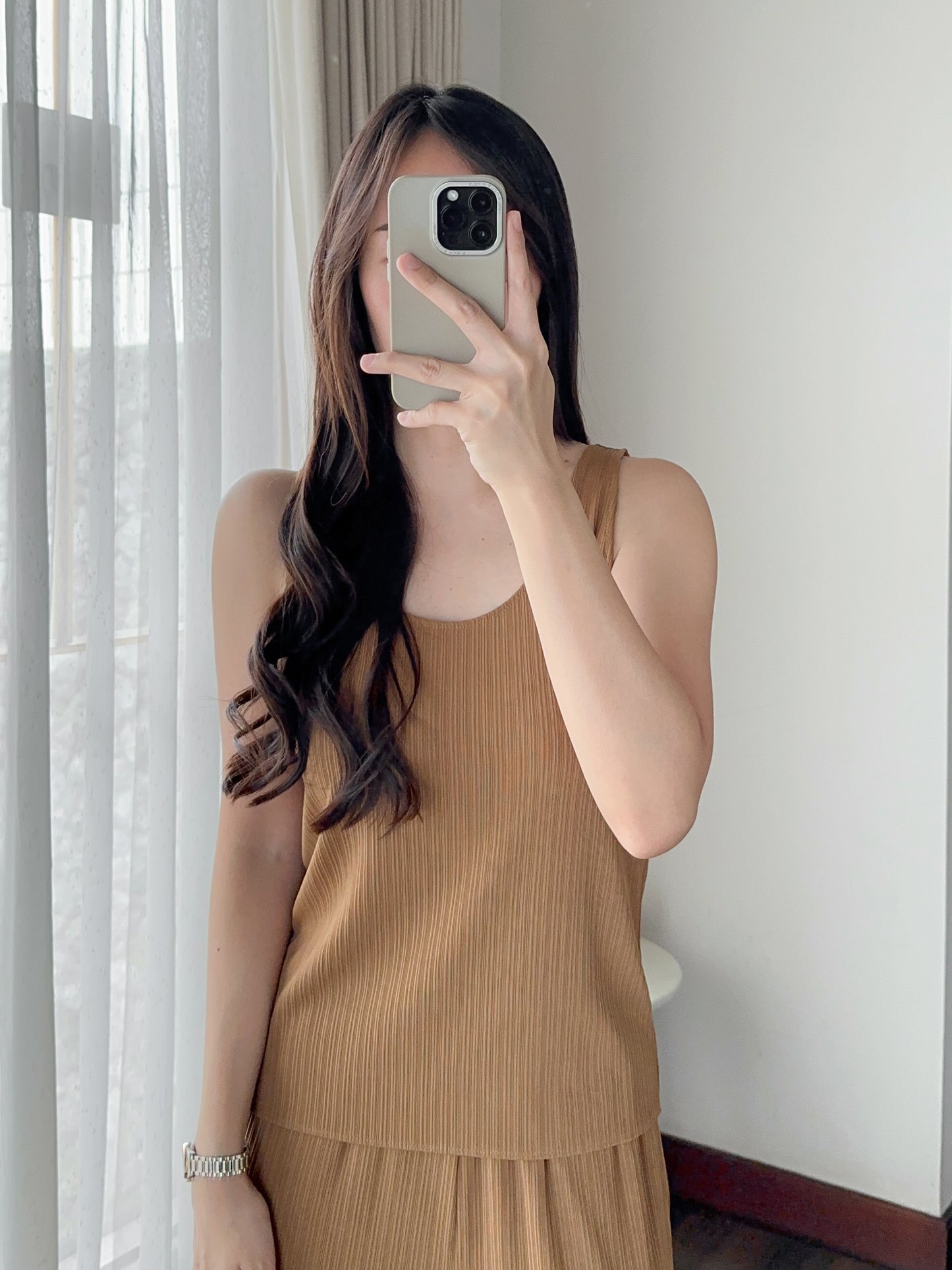 OLIE TOP LOW NECK / ROUND NECK